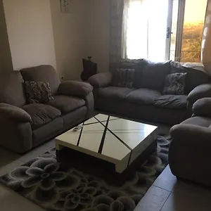 شقه مفروشة للأيجار - امام الجامعة الامريكيه - التجمع الخامس Apartment *