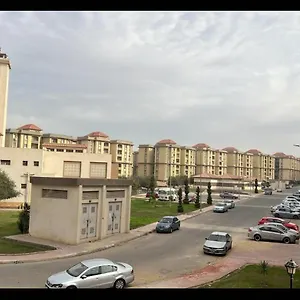 جاردينيا سيتي شقه إطلاله مميزه مع حديقه