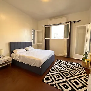 Economy In Downtown Guest house