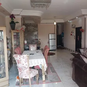 بفيلا بالتجمع الاول الجديدة