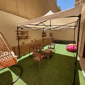Charming 2br With Private Garden * Cairo