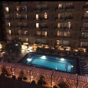 Apartment الدقى ميدان المساحه أمام سفير *