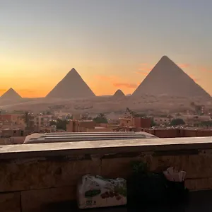 Aton Pyramids View Bed & Breakfast Cairo