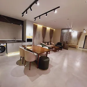 M Deluxe New Apartment *