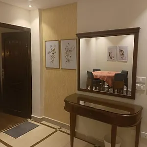 اكتشف المزيج المثالي من الراحة والرفاهية مع شقتنا الجميلة بالمهندسين Cairo