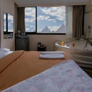 Panorama Pyramids& Jacuzzi Guest house