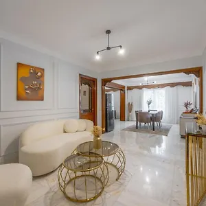 Zamalek Golden Apartment *