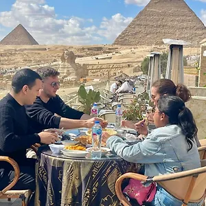 Hotel Queen Cleopatra Pyramids View
