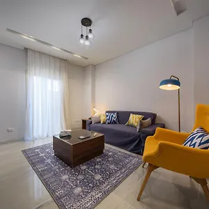 Travelholic 90 Apartment Cairo