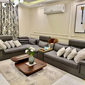 Charming Luxury - New Apartment *