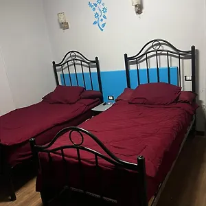 Oasis Hostel *