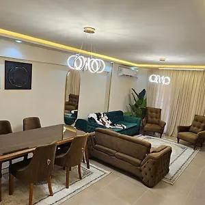 Apartment Latoya *