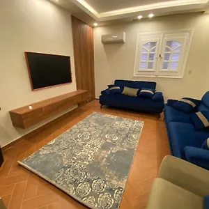 شقه راقيه بالتجمع الخامس لعظيم Apartment Cairo