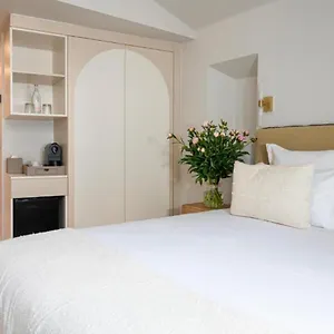 ホテル La Valencia Town 4*