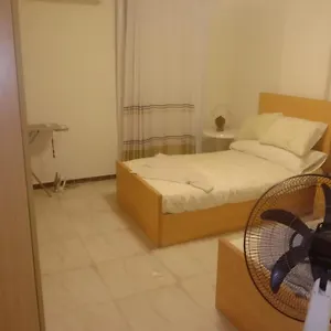 Modern Minutes From Airport Apartment