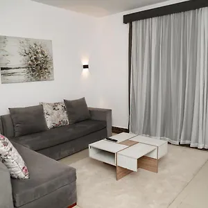 Chic 2br In Porto, New *