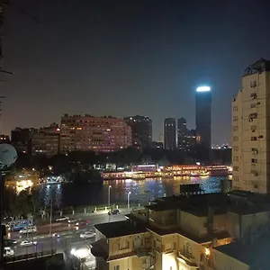 شقه فندقيه على كورنيش النيل العجوزه * Cairo
