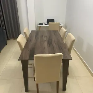 Private In Shared Cozy Near Airport Apartment