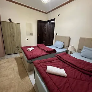 Apartment Modern 3br Full Pyramids View & Free Roof Acsess