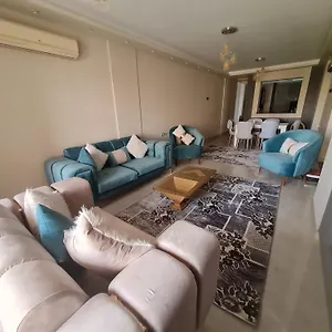 Homestay Shared At Midtown Compound Next To The Auc Cairo