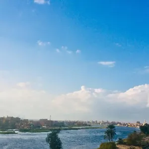 Apartment على كورنيش النيل صف اول *