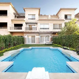 4 Master Bedrooms With Private Swimming Pool Cairo