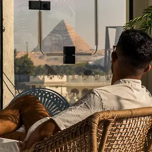 Fancy Pyramids' View, Giza's Gem Cairo