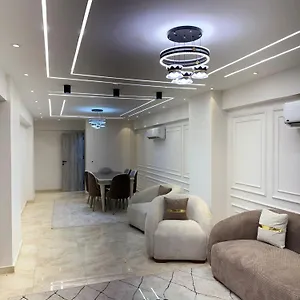 شقه فندقيه بالمهندسين 3 غرف و 3 حمام Apartment
