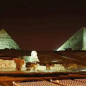 The People Pyramids Apartment *