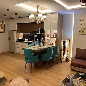 Luxury Flat Near Stars Mallشقة غاية الفخامة جانب سيتي ستارز مول Apartment Cairo