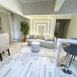 Urban Luxury 2br In Mohandesin Giza Near Zamalek