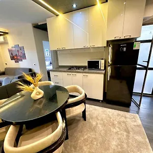 Luxury Living At Madinaty&lovely Garden View&5g Wifi Apartment *
