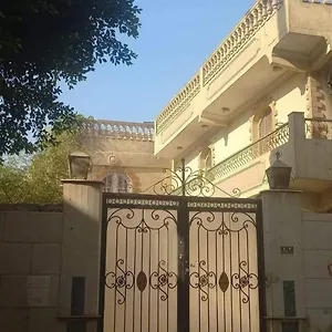 Malloka Pyramids Hotel *
