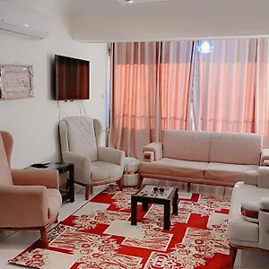 فندقي للايجار بجوار عباس العقاد