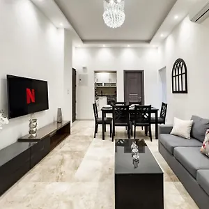 Apartment Trendy & Tidy 2bdr 5 Min To Cai Airport *