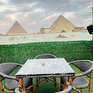 호텔 Flower Pyramids View Kafret el-Gabal