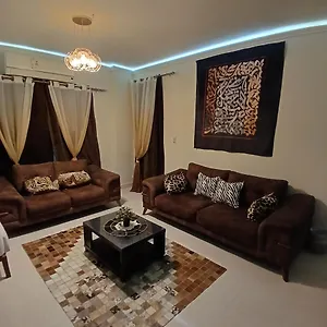 Apartment Fabulous Near Gate 20 - El Rehab *