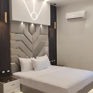 Midtowntahrirviewsuites Aparthotel *