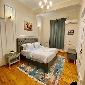 Yacoubian Aparthotel *