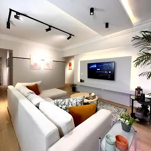 The Ground-floor Gem Apartment *