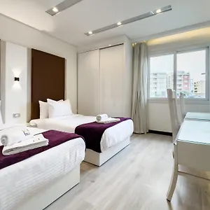 Fresh & Fabulous 2bdr - 5 Min To Airport Apartment