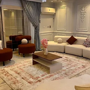 Giza Royale 3br Apartment *