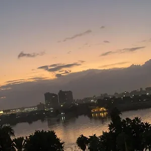 Lovely 4br With Direct Nile View Apartment