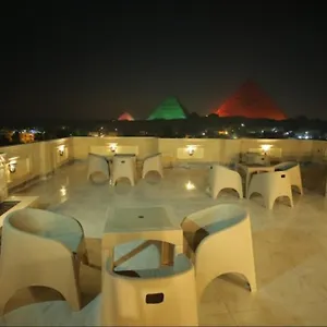 Richard Pyramids * Cairo