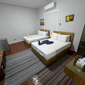 Downtown Lucky Apartment