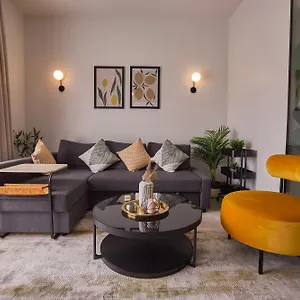 Boutique Getaway-lemon Spaces New