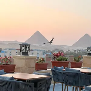 Three Pyramids Boutique Cairo
