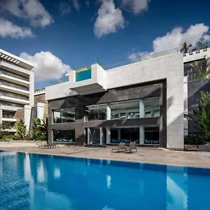Apartment Waterfront Designer 2br - 5 Min To Airport