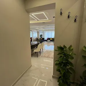 زمالك بجوار كليه التربيه الفنيه و الموسيقى Apartment *