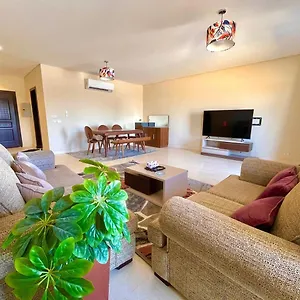 Apartment A Space Of Livivng - 90 Avenue Compound